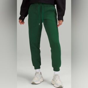 Lululemon Scuba High-Rise Jogger- Everglade Green/ Size 0